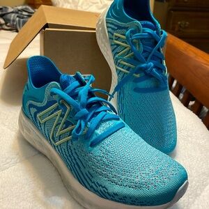 NWOT New Balance women’s tennis shoes 7.5